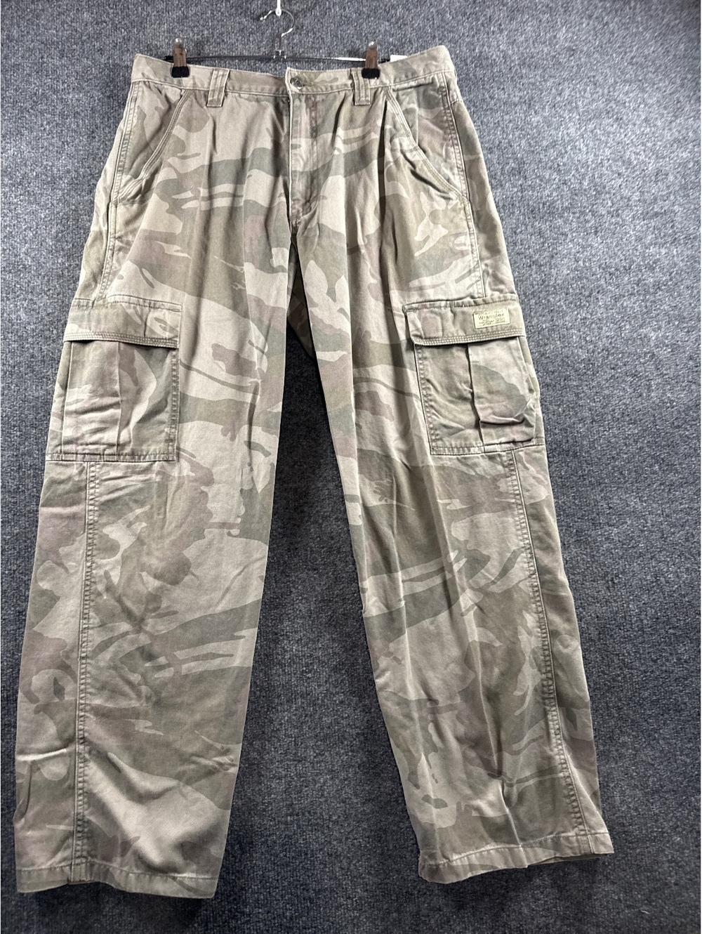Wrangler Mens 34x30 Camo Cargo Pants Green Camouflage Cotton Utility Outdoor